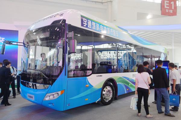 宇通8款重磅產(chǎn)品領(lǐng)航第13屆中國國際交通展