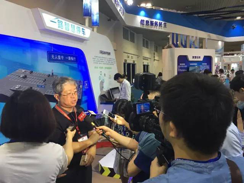 廈門(mén)物聯(lián)網(wǎng)博覽亮相一路無(wú)人值守智慧停車(chē)(圖3)