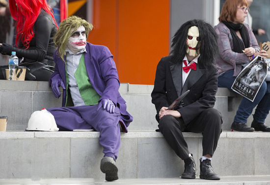 想不想感受一發(fā)瞬間穿越？那么…來看場動漫展吧