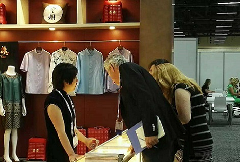 “中國藝術(shù)文化”展亮相美國國際品牌授權(quán)展(圖2)