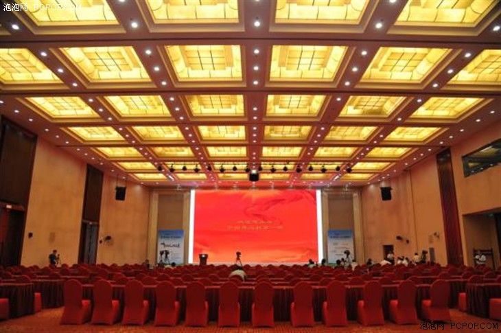 “ASFC·尖兵之翼”無人機(jī)展開幕論壇 