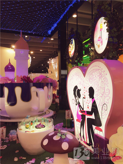 盤(pán)點(diǎn)第43屆美博會(huì)那些特別搶眼的展館(圖4)