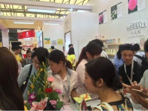 仟佰草花耀上海美博會，榮獲大獎！(圖2)