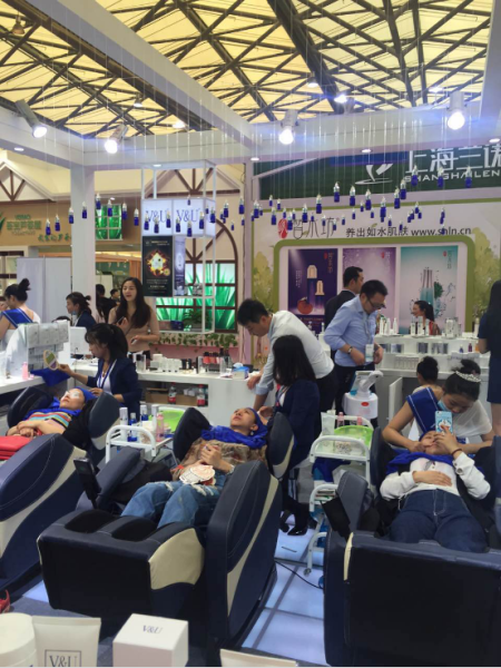 V&amp;U專業(yè)身姿亮相上海美博會 打造極致創(chuàng)新美麗體(圖1)