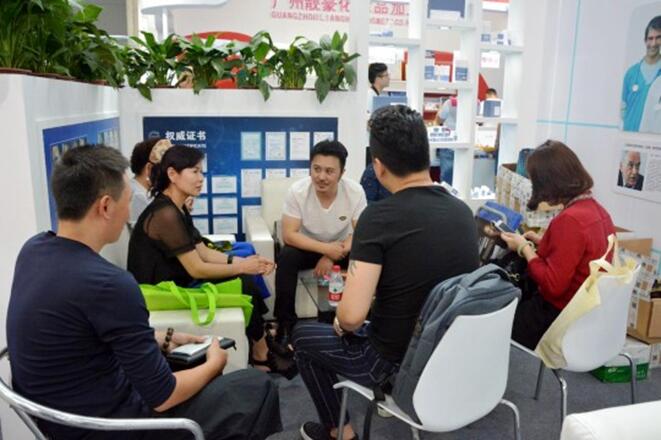 2016廣州美博會(huì)“無(wú)斑時(shí)代 獨(dú)領(lǐng)風(fēng)騷(圖3)