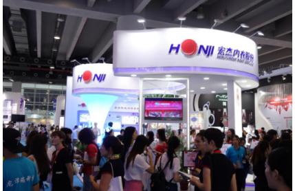 町慕內(nèi)衣登陸美博會(huì)進(jìn)行跨界“掘金”受媒體關(guān)(圖1)